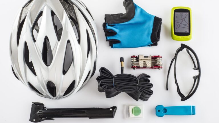 The Ultimate Cycling Holiday Packing List: Everything You Need for a Smooth, Stress-Free Ride